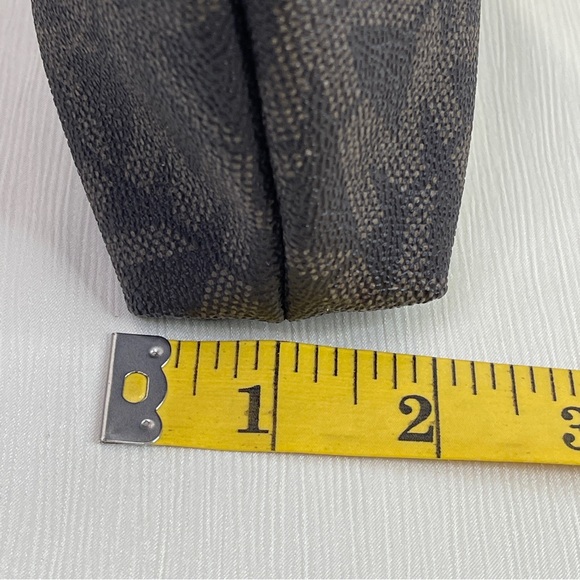 Michael Kors Women’s Small Clutch/Bag - Picture 15 of 17